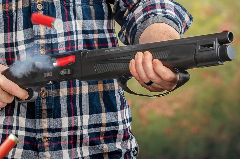 Mossberg 990 AfterShock, un calibro 12 a canna corta