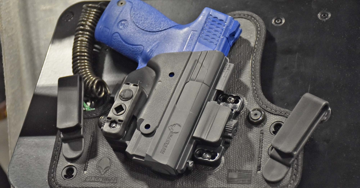 Alien Gear Holsters ShapeShift, with a fan in!