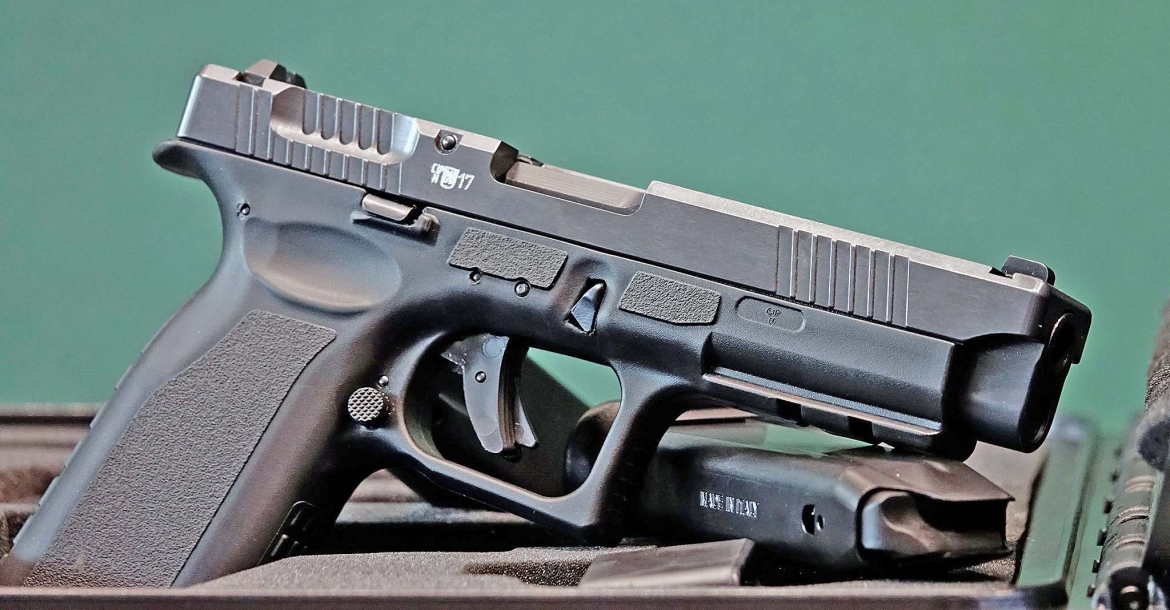 Pistola Czech Small Arms Vz.15: la vera "anti-Glock" ceca