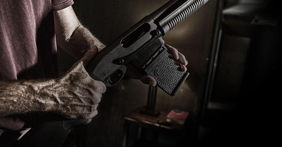 Remington 870 DM: il "pompa" si fa il caricatore!