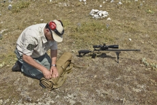 La stuoia da tiro Bob Allen Tactical BAT900 della Boyt Harness Company si può descrivere con tre parole: pratica, solida, comoda