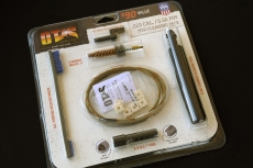 Kit di pulizia OTIS Technology MSR Cleaning Pack completo di sondino Ripcord, strumento di pulizia &quot;Star Chamber Cleaning Tool&quot; per il vivo di culatta degli AR-15, scovolino per la camera di scoppio, accessori &quot;B.O.N.E. Tool&quot; e &quot;AR Vent Hole Scraper&quot;